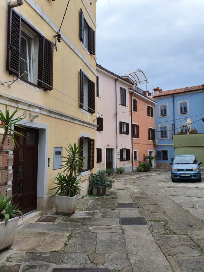 North To South Apartments Izola Exterior foto